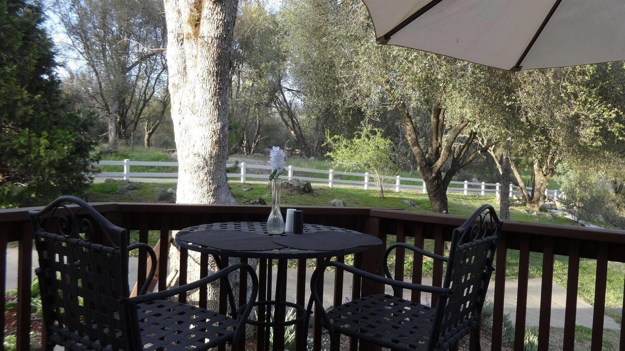Little Valley Inn Mariposa Bagian luar foto