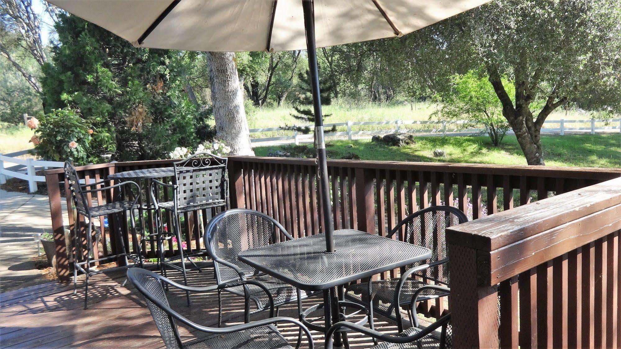 Little Valley Inn Mariposa Bagian luar foto